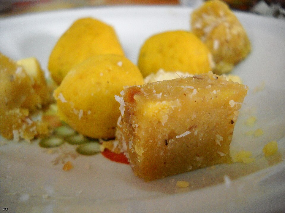 দুধ বরফি