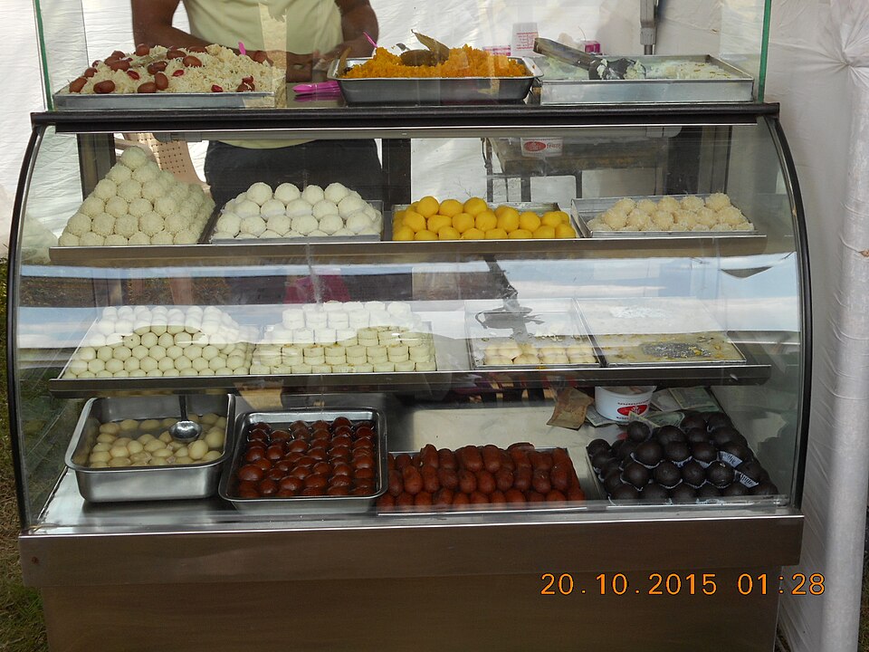 বালিশ মিষ্টি